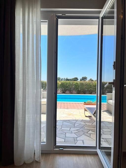 Blue Apartment With Shared Pool Spalato Esterno foto