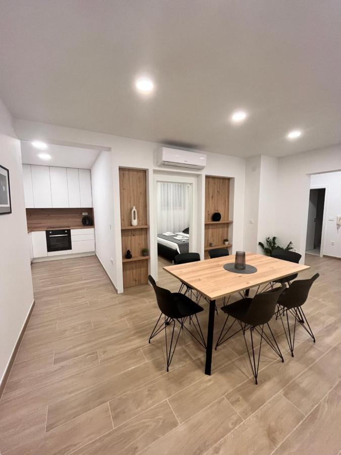 Blue Apartment With Shared Pool Spalato Esterno foto